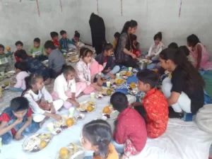 food distribution in orphanage in delhi by aapke saath foundation