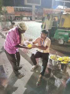 Food distribution in bareilly near railway station -aapke saath foundation
