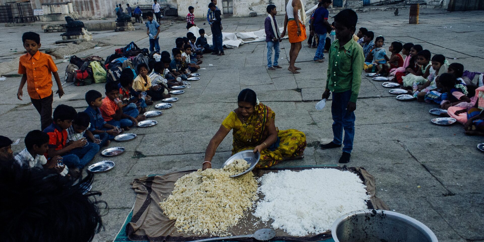 Beneficiaries of Food Distribution by Aapke Saath Foundation